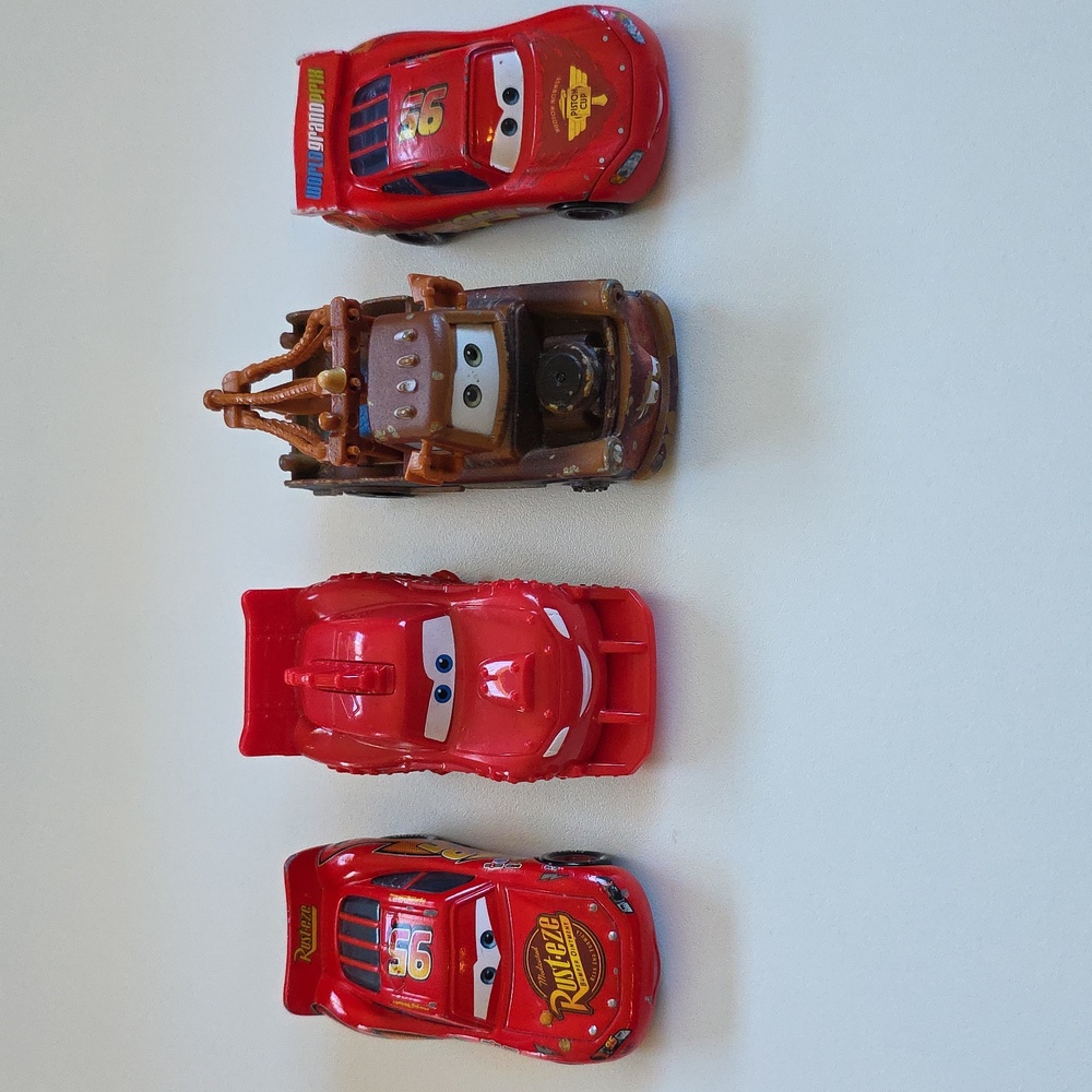 Disney Pixar Cars Lightning McQueen And Tow Mater Toy Cars - Mattel